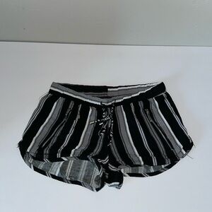 Super cute light shorts by New Look